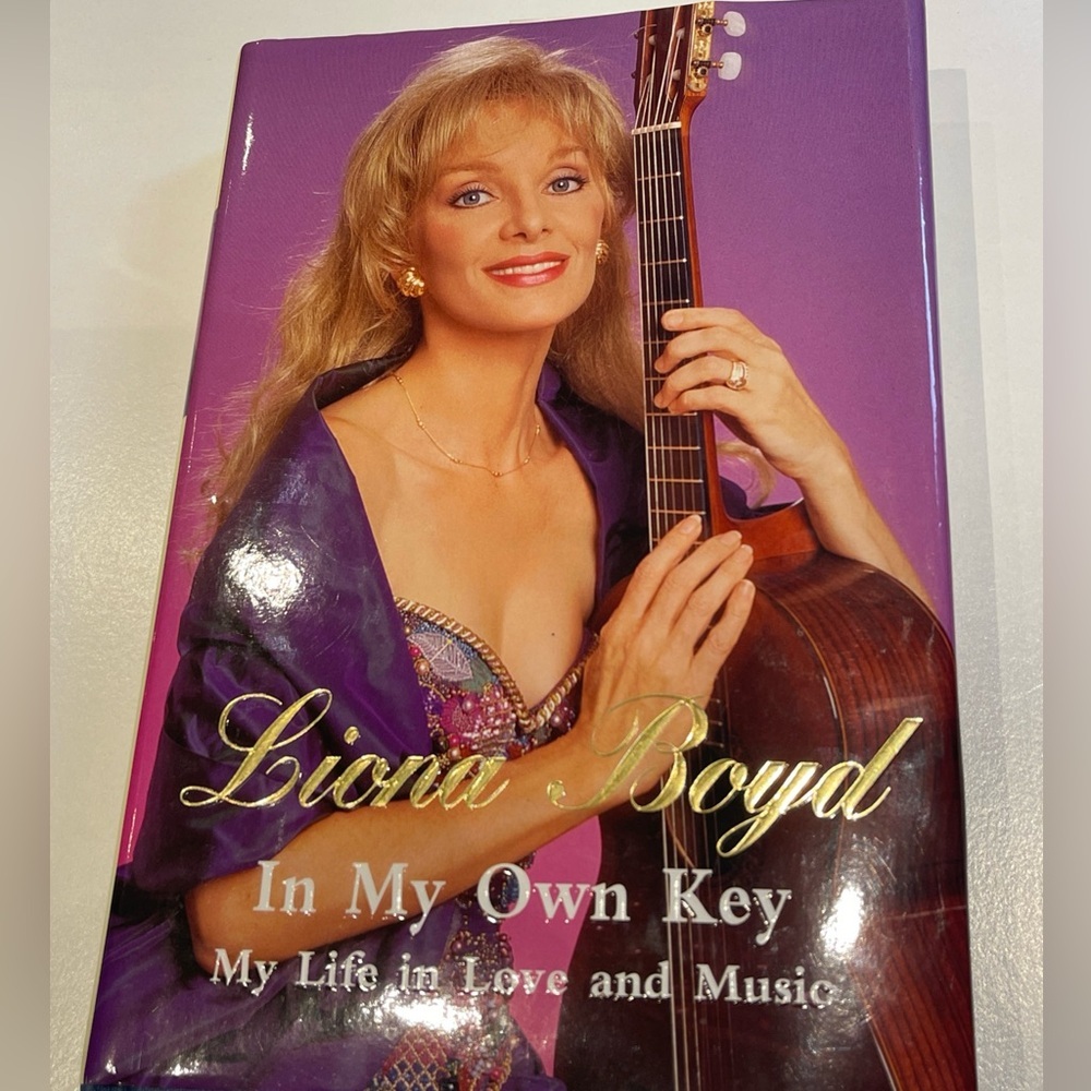 In My Own Key: My Life in Love and Music - Hardcover By Liona Boyd